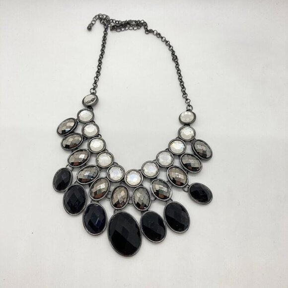 Vintage Charming Charlie Set Bib Necklace Black Clear Gun Metal Pierced Earrings - Picture 5 of 12